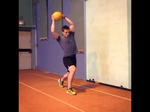 Optimiser la Performance avec le Medecine Ball Chop