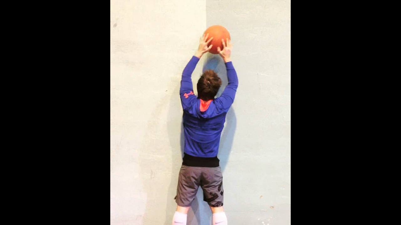 Exercices de Pliométrie Légère avec le Médecine-Ball pour le Haut du Corps