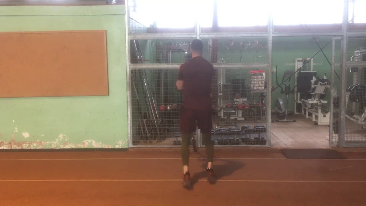 Optimisez votre gainage avec le Landmine Split Twist