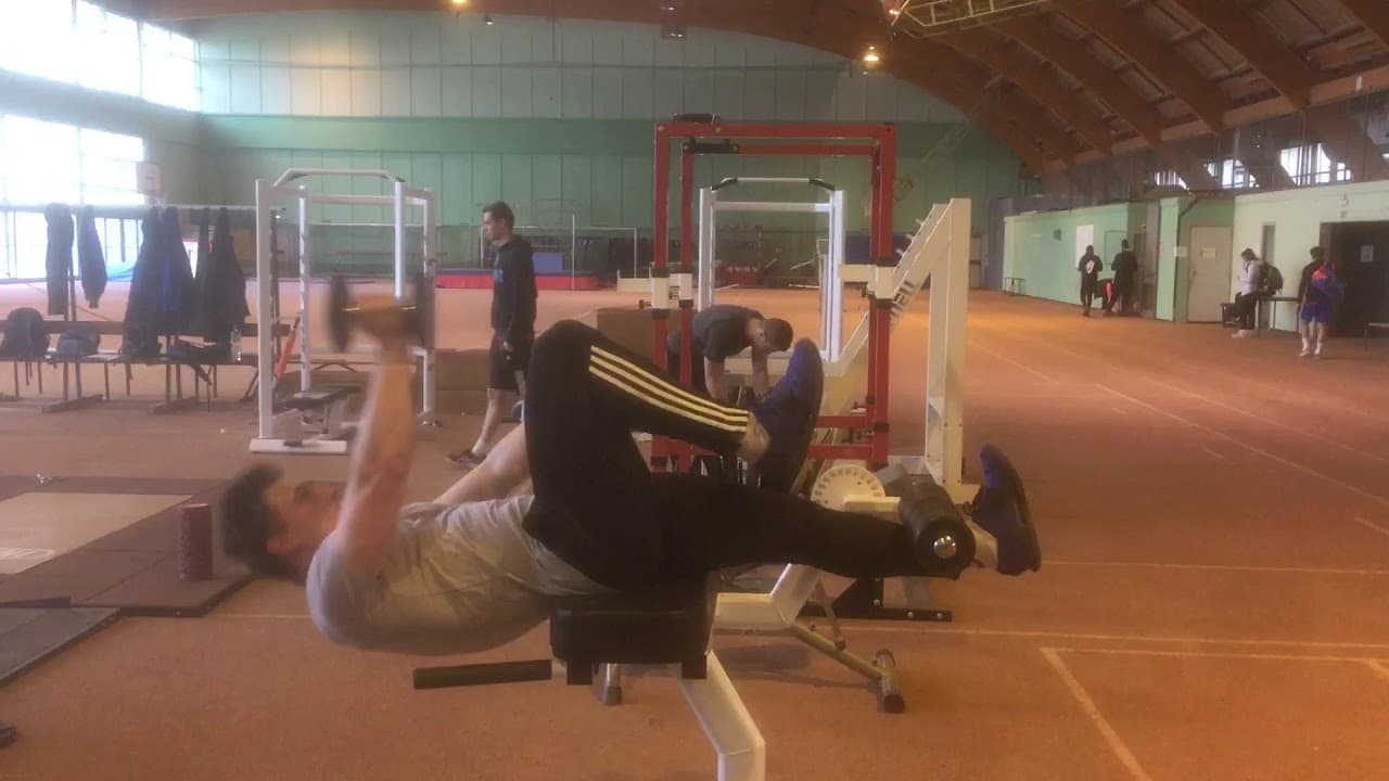 Améliorez votre gainage avec le pull-over unilatéral